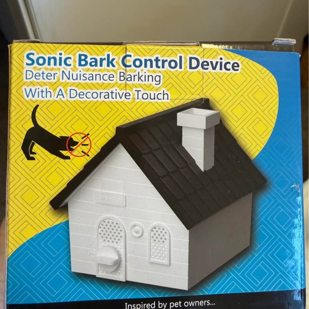 Sonic Bark Control Device - Black and White